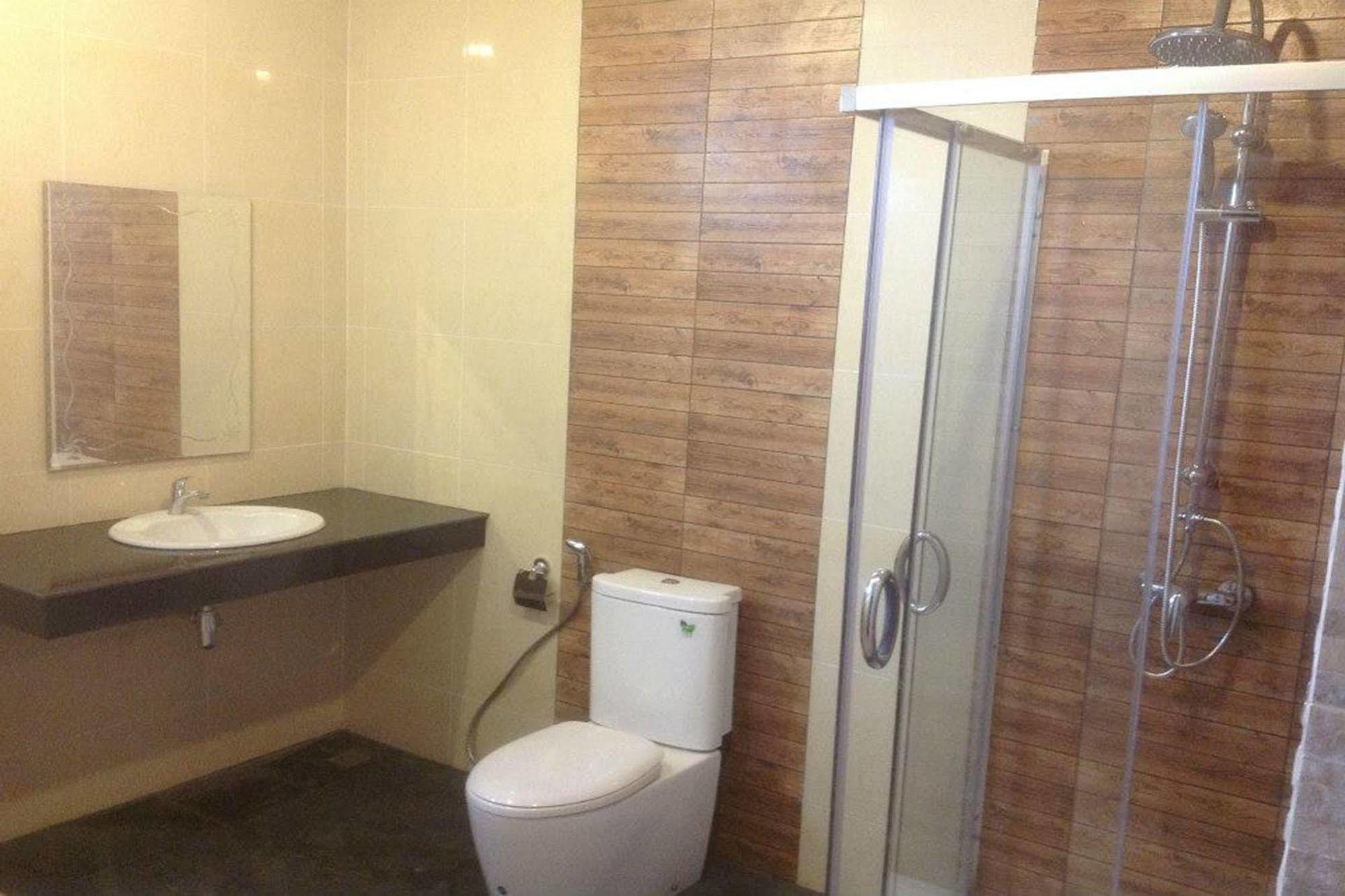 The Zara Double Tree Hotel Ubon Ratchathani Dış mekan fotoğraf
